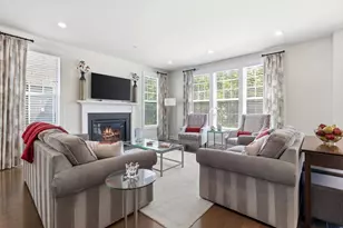 85 Phoebe St, Methuen, MA 01844 - Photo 4