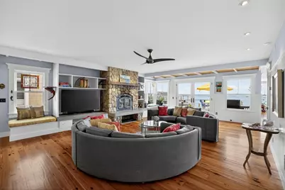 71 Commercial Street, Provincetown, MA 02657 - Photo 14