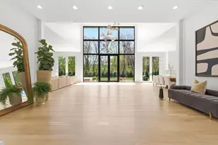 33 Sears Rd, Brookline, MA 02445 - Photo 4
