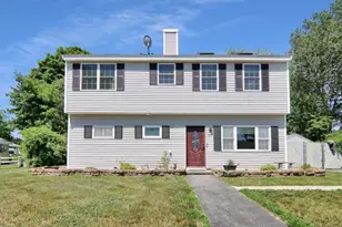 98 Turgeon Ave, Dracut, MA 01826 - Photo 2
