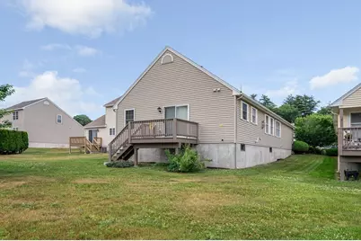 24 Royal Ave #24, Dracut, MA 01826 - Photo 2