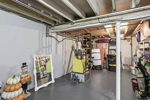 64 Senator St, Springfield, MA 01129 - Photo 26