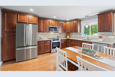 61 Parmenter Road #1, Waltham, MA 02453 - Photo 4