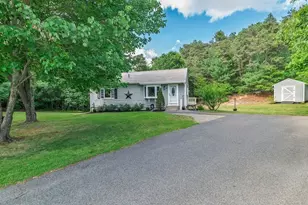 39 Esta Rd, Plymouth, MA 02360 - Photo 4