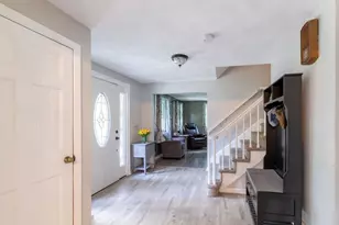 148 South St, Reading, MA 01867 - Photo 8