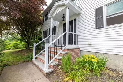 148 South St, Reading, MA 01867 - Photo 2