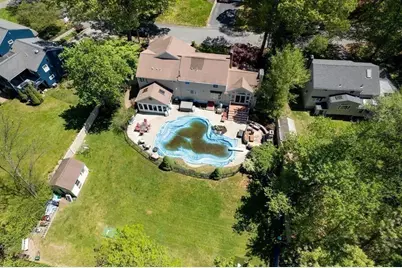8 Shady Lane Dr, Burlington, MA 01803 - Photo 32