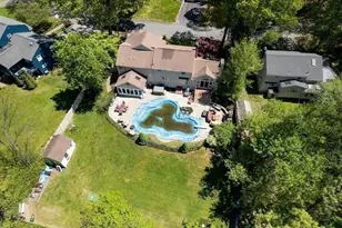 8 Shady Ln Dr, Burlington, MA 01803 - Photo 32