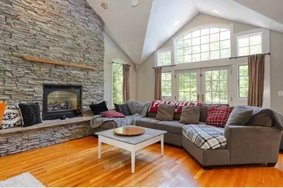 8 Shady Lane Dr, Burlington, MA 01803 - Photo 12