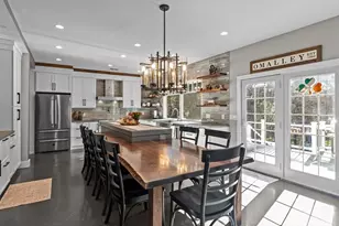 394 Mohawk Rd, Raynham, MA 02767 - Photo 8