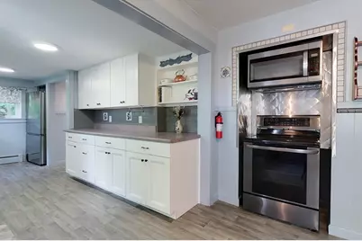 211 Main St, Townsend, MA 01469 - Photo 4
