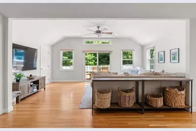 6 Hampton Court, Lynnfield, MA 01940 - Photo 12