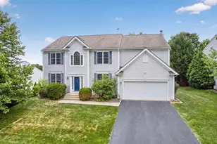 37 Aspen Ave, Grafton, MA 01560 - Photo 1