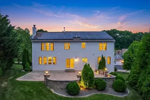 37 Aspen Ave, Grafton, MA 01560 - Photo 2