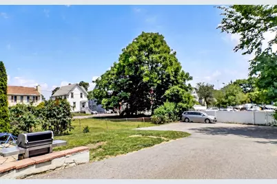 143 Myrtle Street, Melrose, MA 02176 - Photo 20