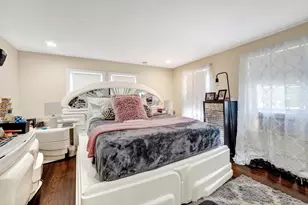143 Myrtle St, Melrose, MA 02176 - Photo 16