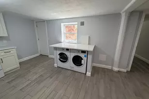 31 Chelsea St, Boston, MA 02128 - Photo 6
