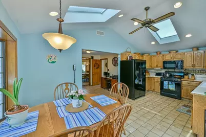 246 Manning St, Needham, MA 02492 - Photo 14