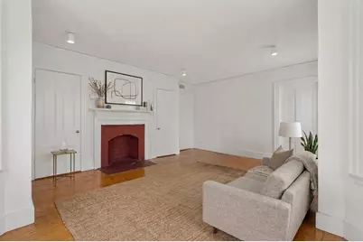 191 Davis Ave, Brookline, MA 02445 - Photo 6