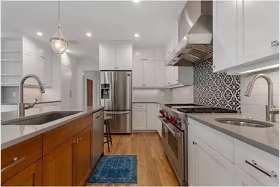 191 Davis Ave, Brookline, MA 02445 - Photo 2