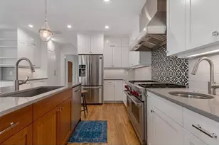 191 Davis Ave, Brookline, MA 02445 - Photo 2
