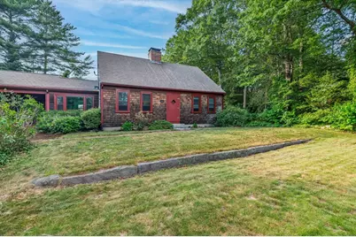 221 Circuit Street, Hanover, MA 02339 - Photo 2