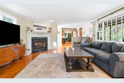 221 Circuit Street, Hanover, MA 02339 - Photo 6