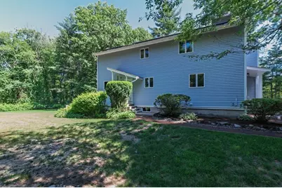 89 Poquanticut Ave, Easton, MA 02356 - Photo 32