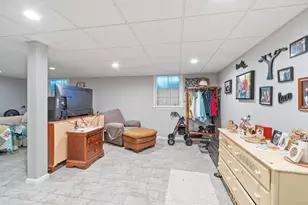 83 Longview St, Haverhill, MA 01830 - Photo 32