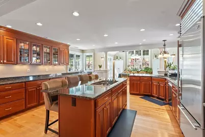 83 Longview St, Haverhill, MA 01830 - Photo 2