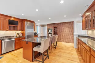83 Longview St, Haverhill, MA 01830 - Photo 4