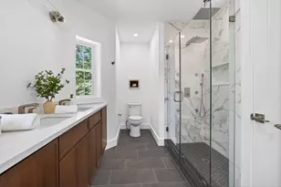 131 Hudson St, Somerville, MA 02144 - Photo 22