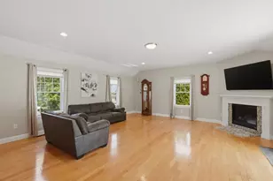 686 Willard St, Leominster, MA 01453 - Photo 8
