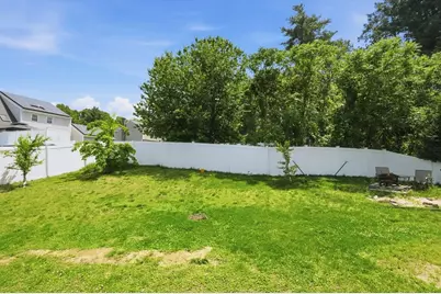 686 Willard Street, Leominster, MA 01453 - Photo 32