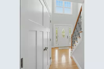 686 Willard Street, Leominster, MA 01453 - Photo 6