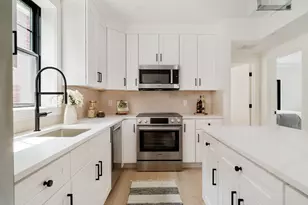 387 Norfolk St, Cambridge, MA 02139 - Photo 2