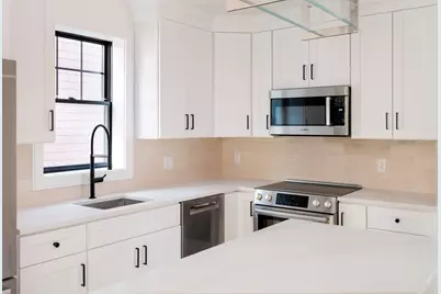 387 Norfolk St #1, Cambridge, MA 02139 - Photo 4