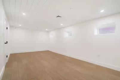 387 Norfolk St #1, Cambridge, MA 02139 - Photo 38