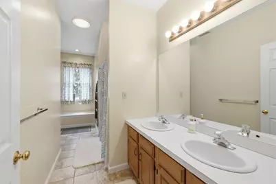 46 Washburn St, Northborough, MA 01532 - Photo 22