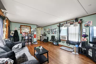 18 Brierwood Ln, Pittsfield, MA 01201 - Photo 8