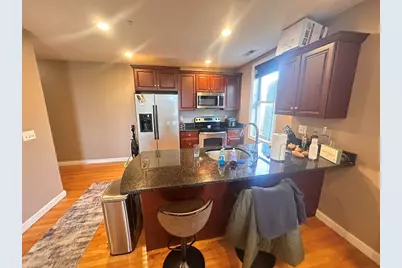 100 Fellsway West #204, Somerville, MA 02145 - Photo 4