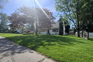 69 Lealand Ave, Agawam, MA 01001 - Photo 14
