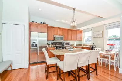 62 H St #3, Boston, MA 02127 - Photo 2
