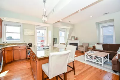 62 H St #3, Boston, MA 02127 - Photo 4