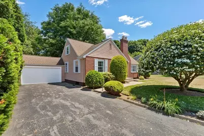 70 Grove St, Winchester, MA 01890 - Photo 2