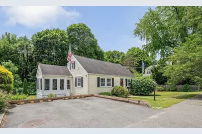 58 Jersey St, Marblehead, MA 01945 - Photo 2
