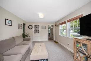 58 Jersey St, Marblehead, MA 01945 - Photo 4