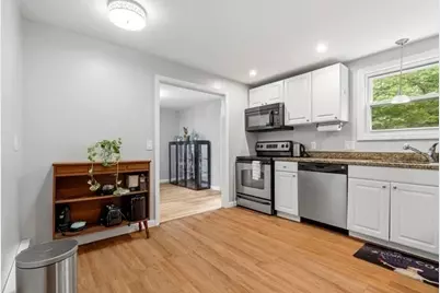 15 Cove Ave #15, Framingham, MA 01702 - Photo 6