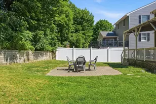137 Maplewood Rd, Lynn, MA 01904 - Photo 28