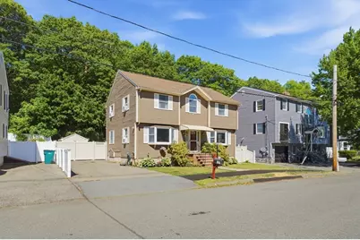 137 Maplewood Rd, Lynn, MA 01904 - Photo 2